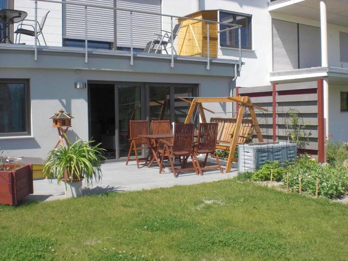 Ferienwohnung für 2 Personen, mit Terrasse und Garten sowie Ausblick in Konstanz