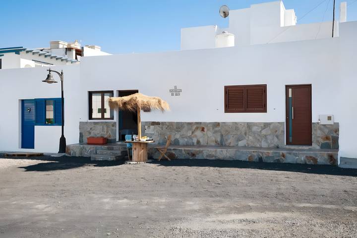 Holiday Home 'El Rinconcito De Jess' with Wi-Fi and Air Conditioning in El Golfo, Yaiza