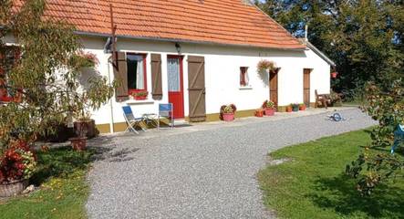 Gîte pour 5 personnes, avec terrasse ainsi que jardin et piscine dans Indre