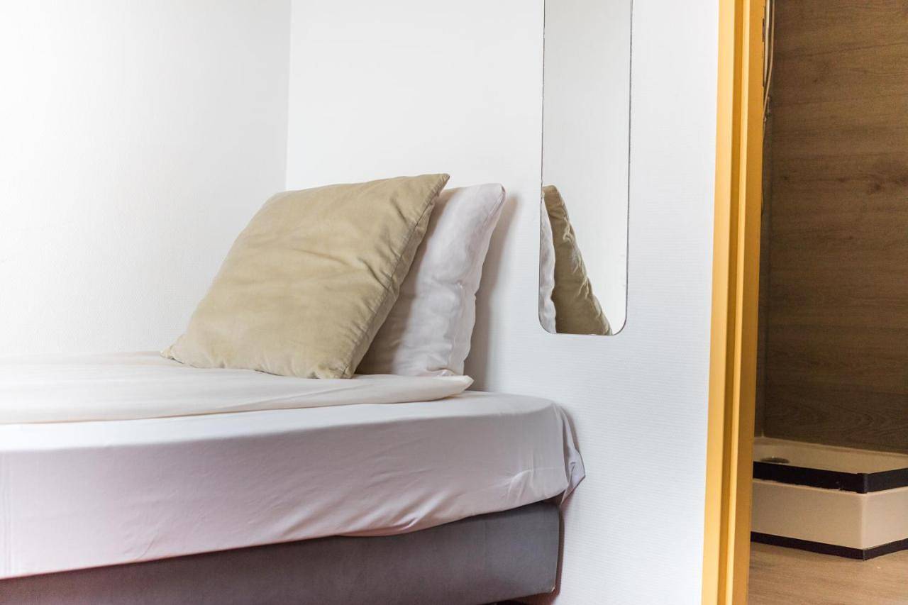 Double or Twin Room with Private Bathroom in Sluis, Flandre zélandaise