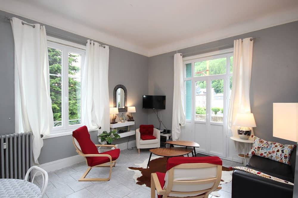 Ganze Wohnung, Charmantes 2Sz mit Balkon in Mont-Dore, Wlan, Nahe Zentrum in Mont-Dore, Regionaler Naturpark Volcans d'Auvergne