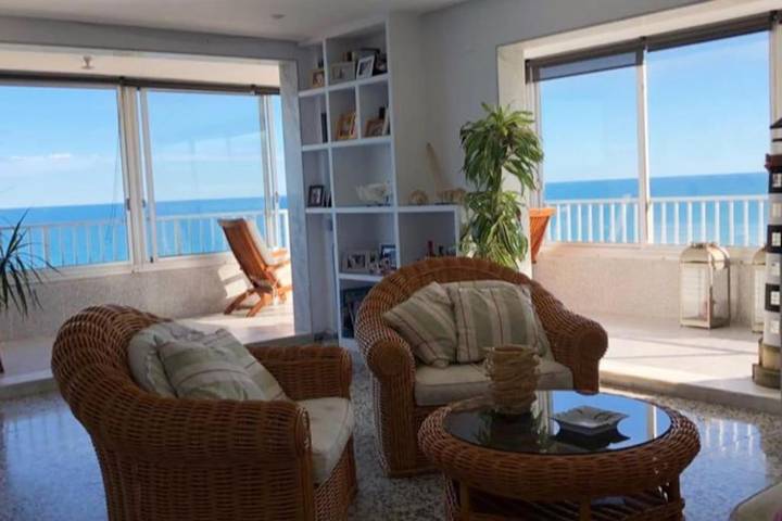 Gîte pour 6 personnes, avec vue ainsi que terrasse et piscine dans Mareny Blau - 2