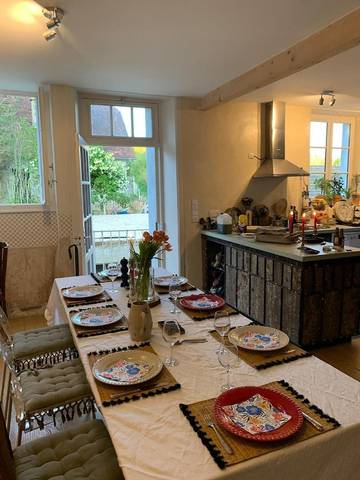 Gîte pour 2 personnes, avec jardin à Ségur-le-Château