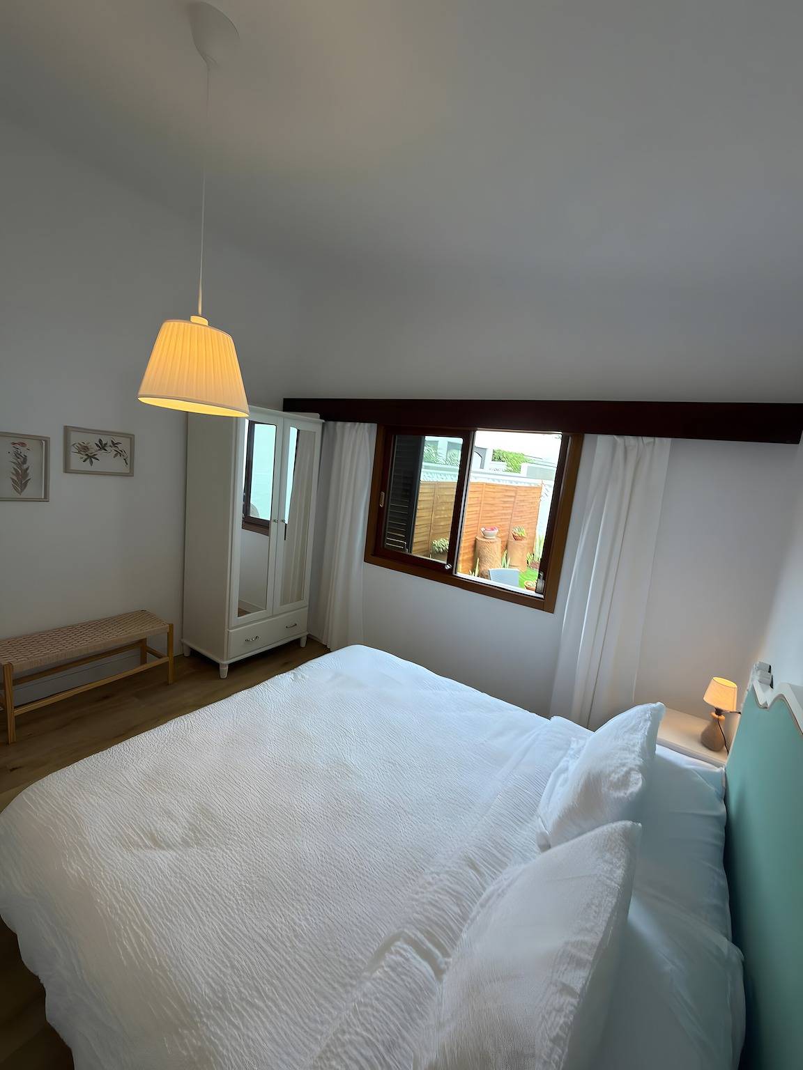 Apartamento entero, Apartamento vacacional 'Rayo Verde' con vistas al mar, terraza compartida y Wi-Fi in Punta del Hidalgo, San Cristóbal de La Laguna