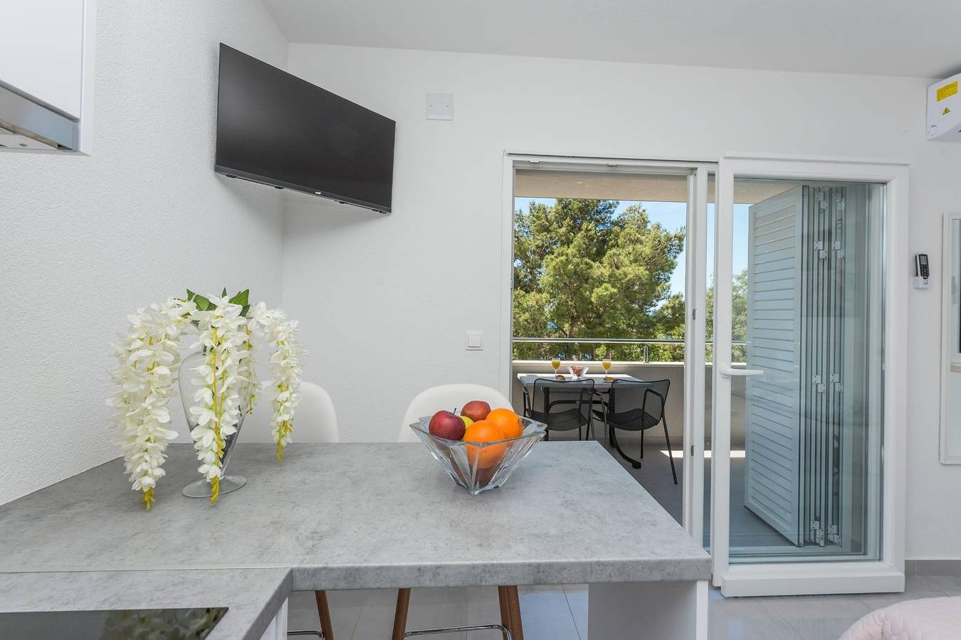 Ganze Wohnung, Studio Appartement mit Balkon und Meerblick Makarska -a in Makarska, Makarska Riviera