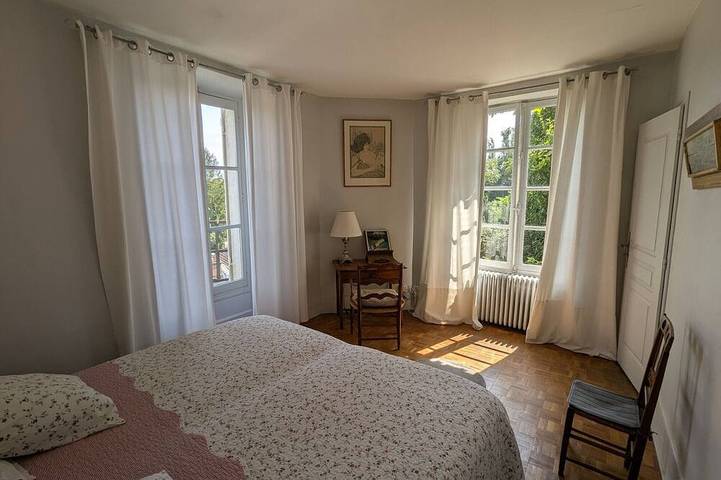 Gîte pour 6 personnes, avec jardin à Yèvre-la-Ville - 4