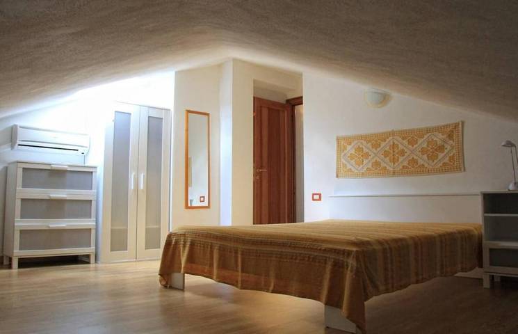 Gîte pour 3 personnes, avec jardin et jacuzzi dans Palmadula