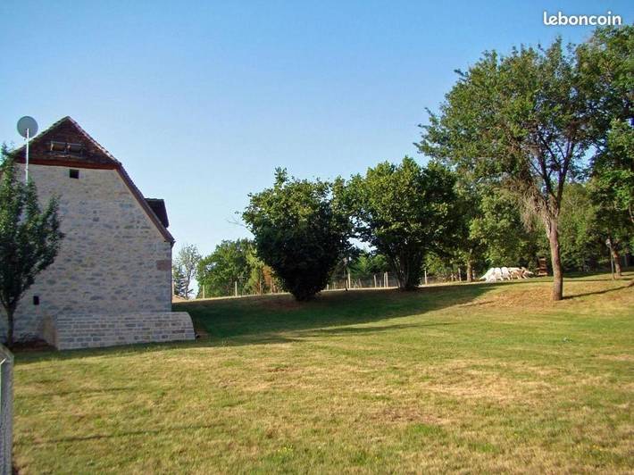 Location de vacances pour 12 personnes, avec Balcon et Terrasse ainsi que Jardin et Piscine à Autoire - 3