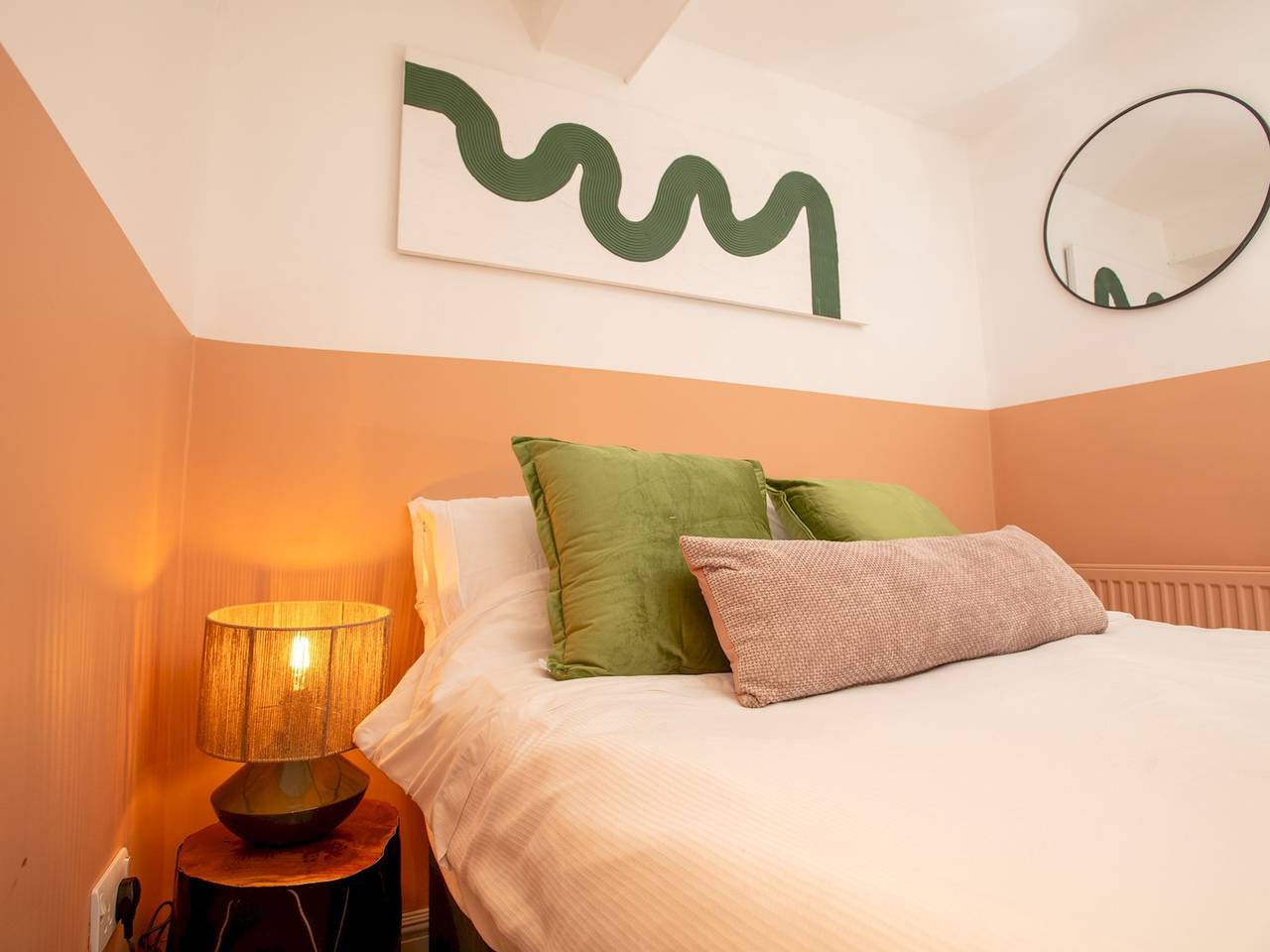Entire apartment, Stylish Steep Hill Apartment | Pass the Keys in Lincoln, Lincolnshire