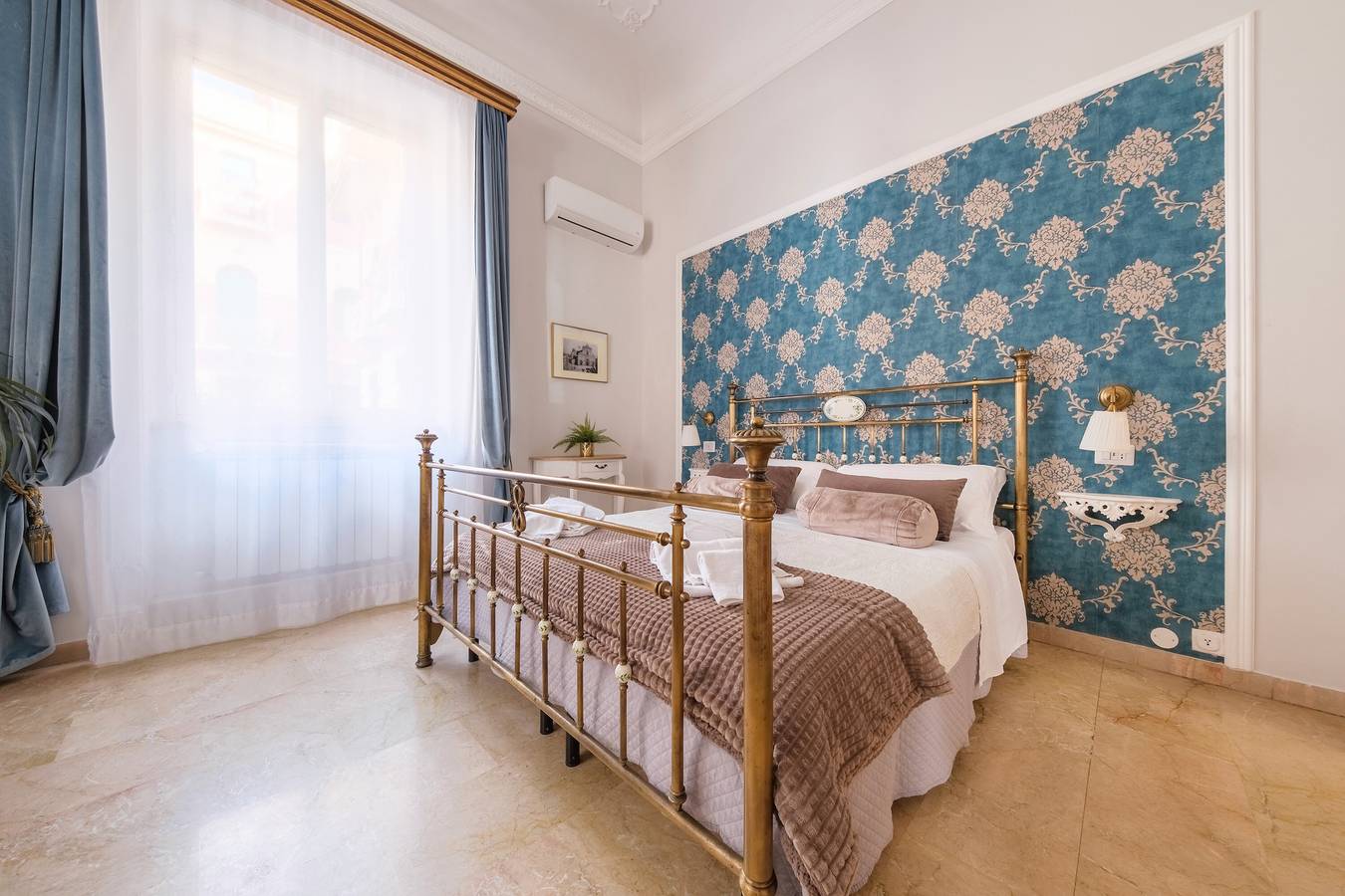 Zimmer 'Matrimoniale Deluxe' mit Wlan und Klimaanlage in Messina, Messina Provinz