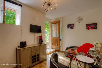 Casa De Huéspedes para 2 Personas en Alata, Córcega del Sur, Foto 3