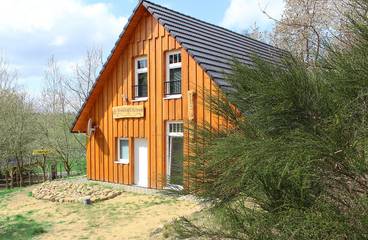 Ferienhaus für 8 Personen, mit Sauna und Balkon sowie Garten, kinderfreundlich in Marlow