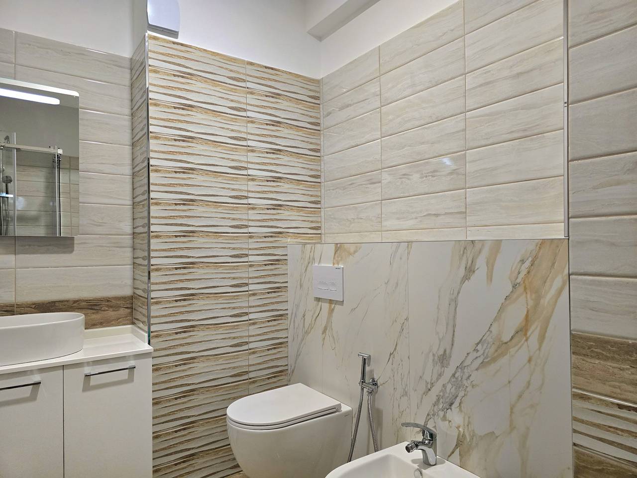 Ganze Wohnung, Ingrita Praia in Rashbull, Albanien