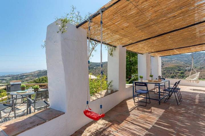 Chalet para 4 personas, con piscina además de jardín y vistas al lago en Axarquía - 3
