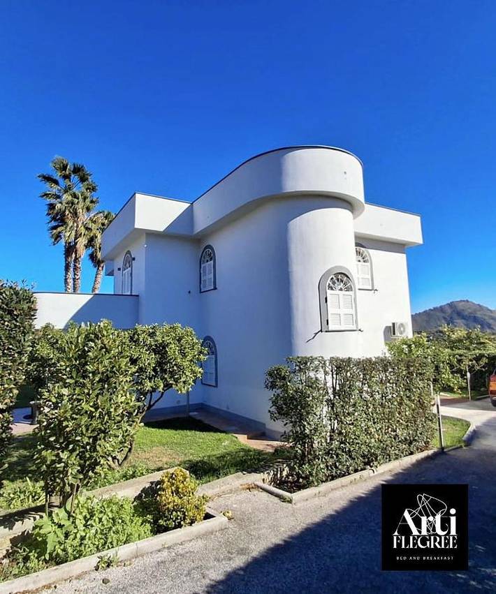 B&b per 2 persone, con balcone e giardino a Pozzuoli