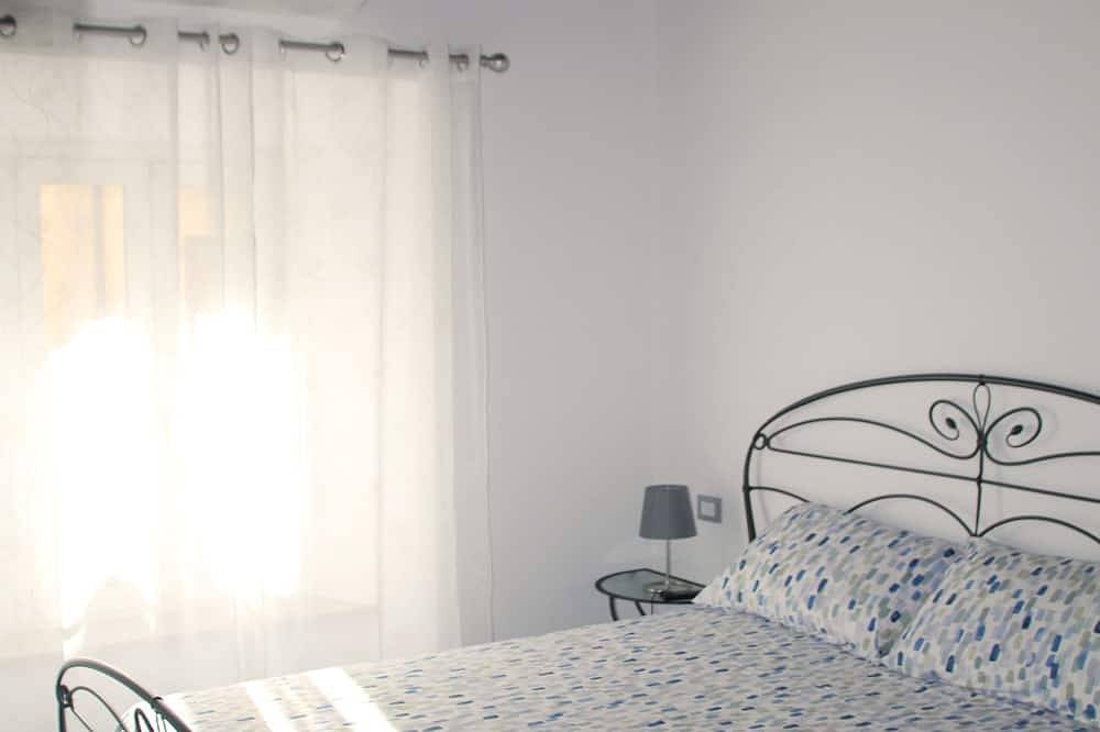 Entire apartment, Giolo House - recently renewed apartment in Loreto, Ancona Province