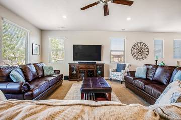 Vacation House for 24 Guests in Santa Clara (UT), Zion National Park, Picture 2