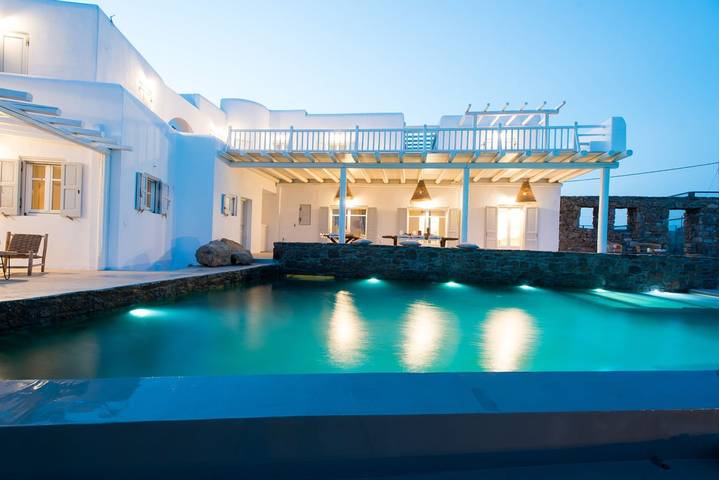 Villa pour 24 personnes, avec vue sur l’océan et jardin ainsi que piscine et sauna, adapté aux familles - 1