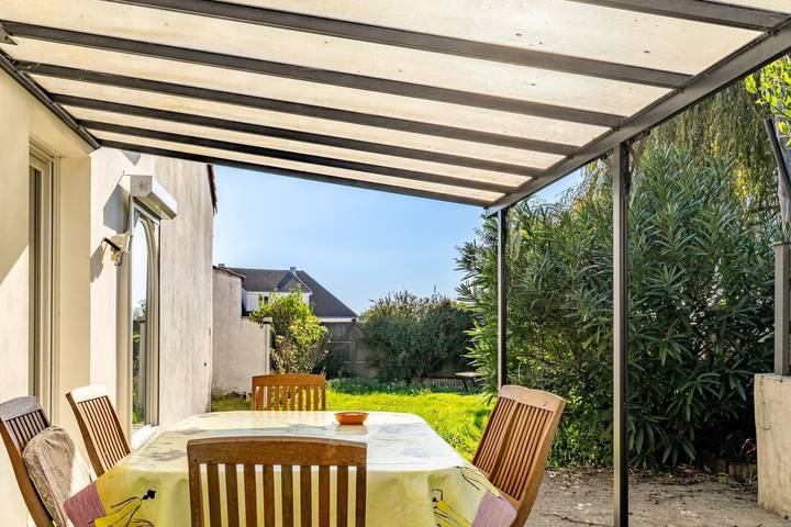 Gîte pour 6 personnes, avec Jardin dans Saint-Cyr-en-Retz