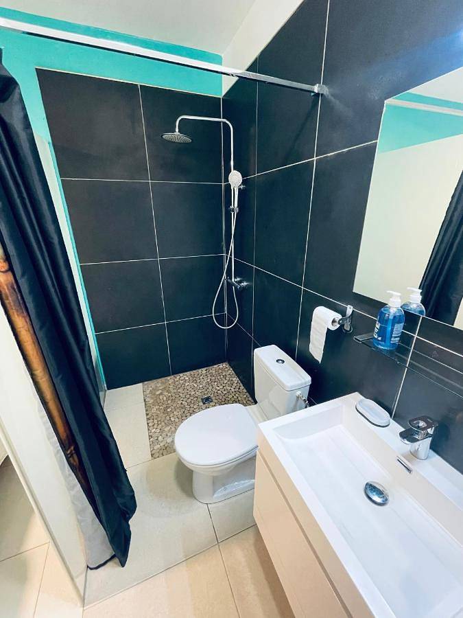 Gîte pour 3 personnes, avec balcon et piscine dans Plage des Raisins Clairs - 3