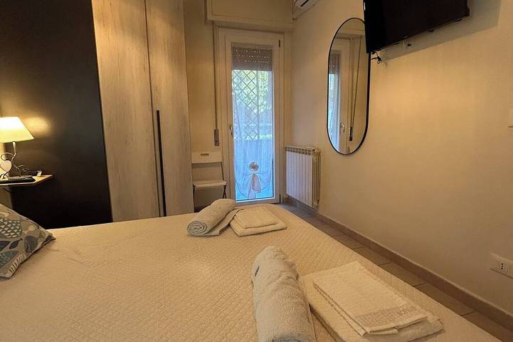 Ferienwohnung für 5 Personen, mit Garten und Terrasse, mit Haustier in Marina di Massa - 4