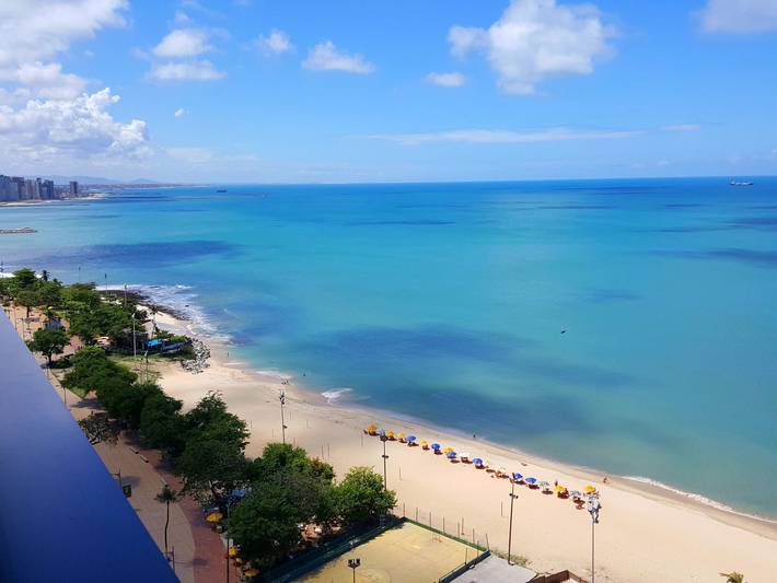 Casas e apartamentos de temporada para 2 pessoas, com piscina e balcão em Ceará