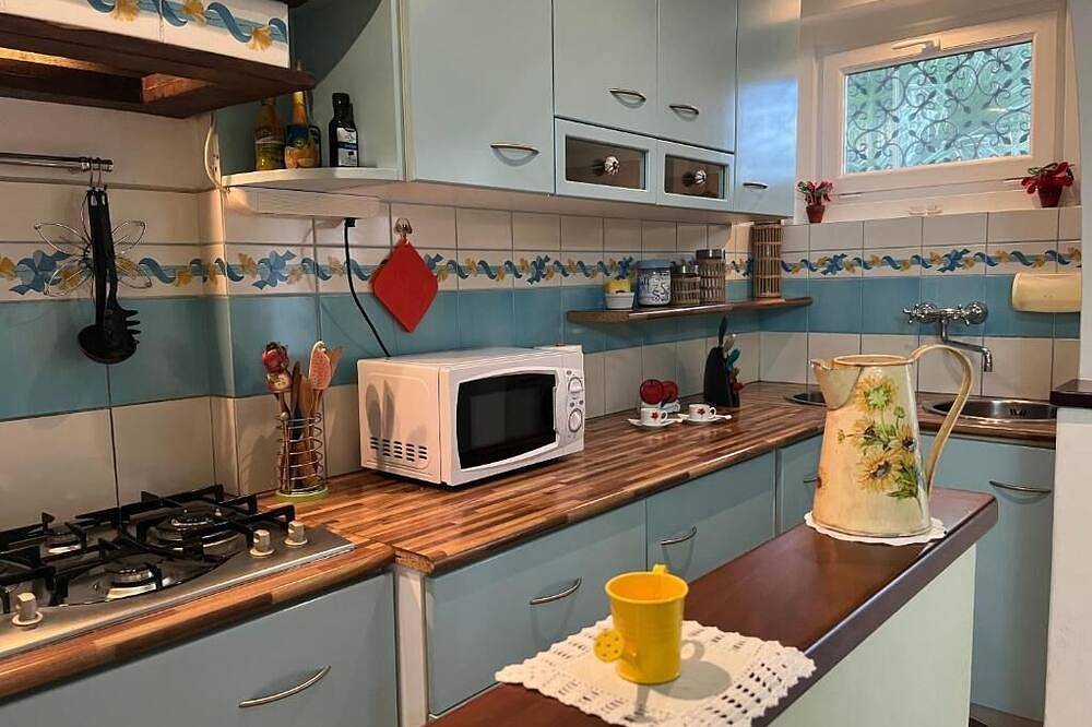 Appartement entier, Casa Lorena à 50 mètres de la mer in San Bartolomeo al Mare (City), San Bartolomeo al Mare