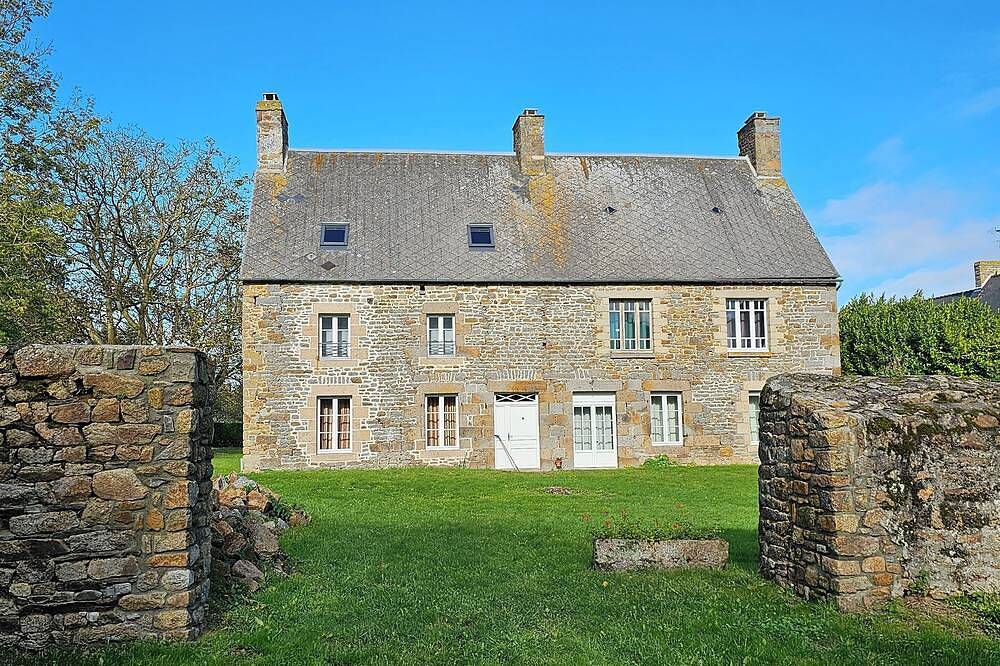 Demeure familiale en pierres (9 à 11 personnes) in Roz-sur-Couesnon, Baie du Mont-Saint-Michel