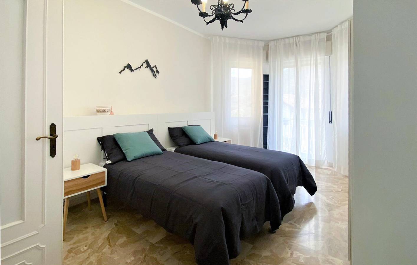 Ganze Ferienwohnung, Riverside Retreat mit WiFi und Parkplatz in Montoggio, Genua Provinz
