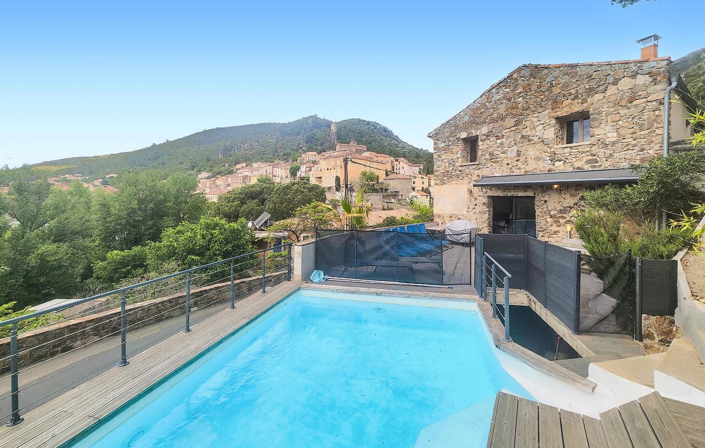Charmant appartement avec piscine et terrasse, Roquebrun in Roquebrun, Région de Béziers