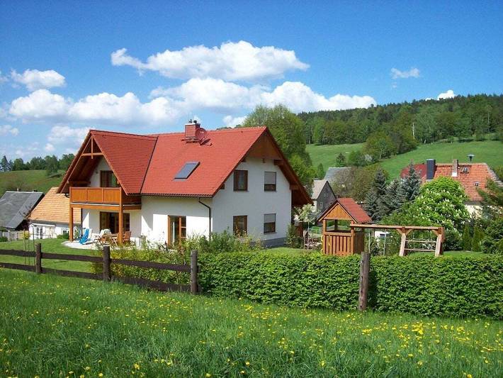 Ferienhaus für 10 Personen, mit Balkon und Garten in Königstein