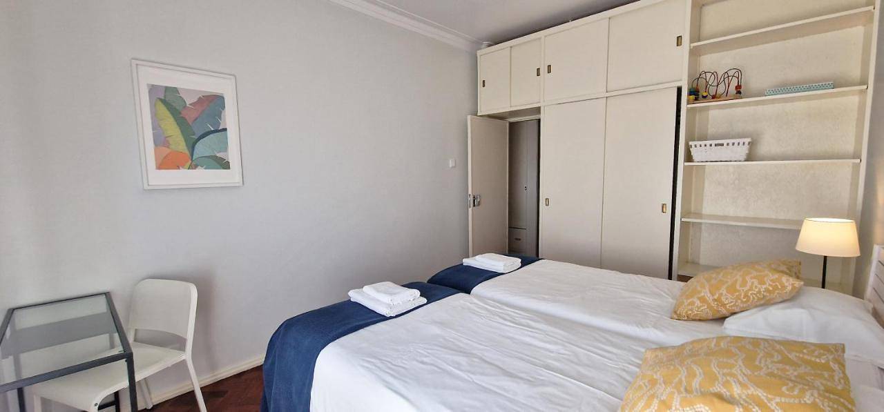 Apartamento entero, Two-Bedroom Apartment in Carnide, Costa de Lisboa