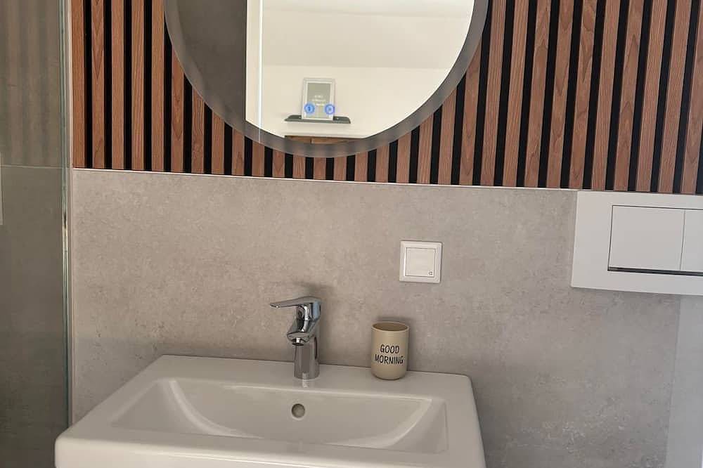 Seeblickzimmer Mit Balkon - Pension Stöllinger in Salzkammergut-Berge, Fuschl am See