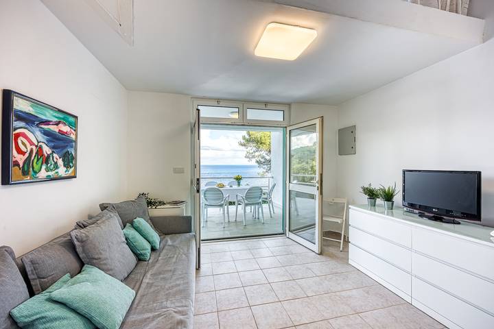 Ferienwohnung für 4 Personen, mit Meerblick und Terrasse in Mali Lošinj - 3