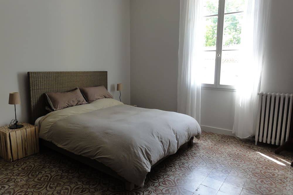 Gorgeous Fully Restored Villa with Pool, 20 Min From Beaches near Montpellier in Baillargues, Côte d'Améthyste
