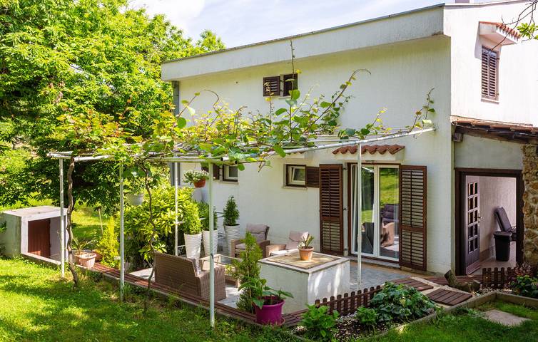 Villa für 15 Personen, mit Terrasse und Garten in Lovran - 2