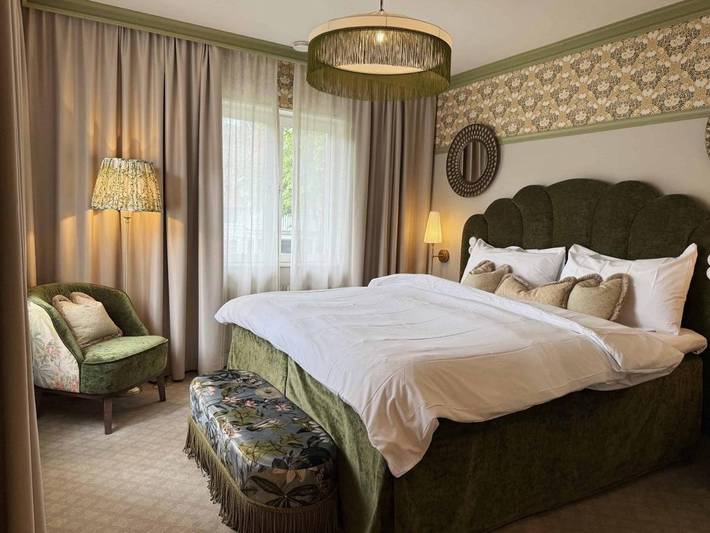 Hotell för 2 Personer, med trädgård i Skövde