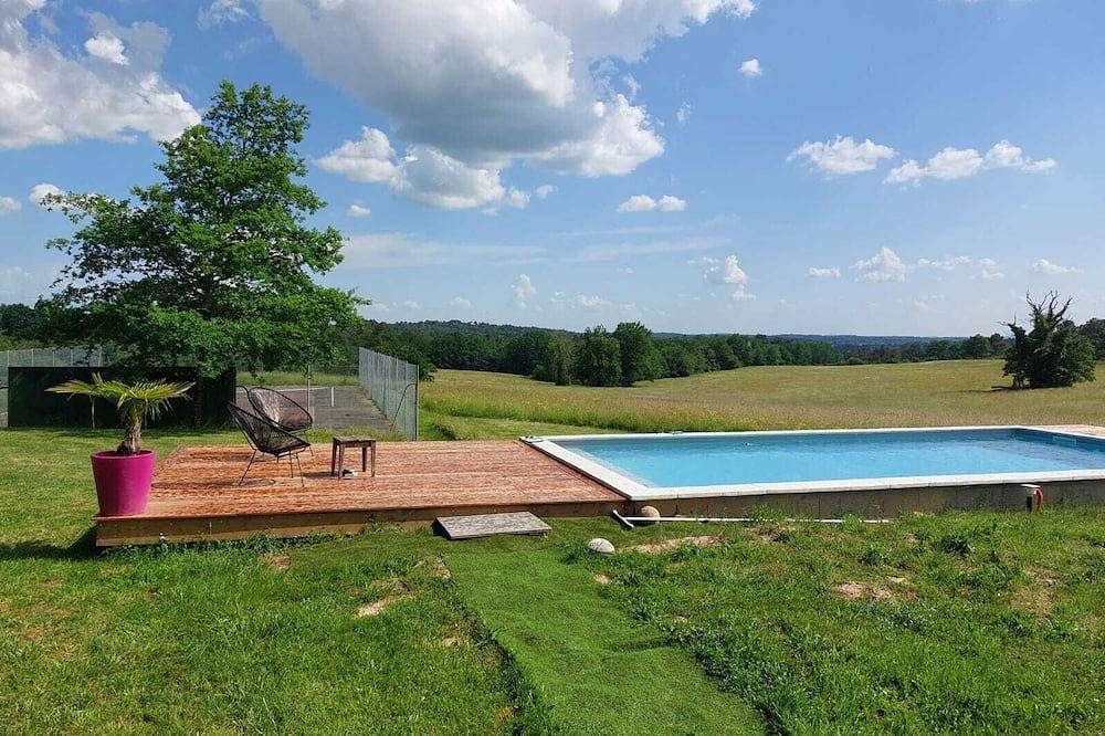A 10 km de Bergerac, maison de campagne avec piscine et tennis privés in Les Lèches, Périgord Pourpre