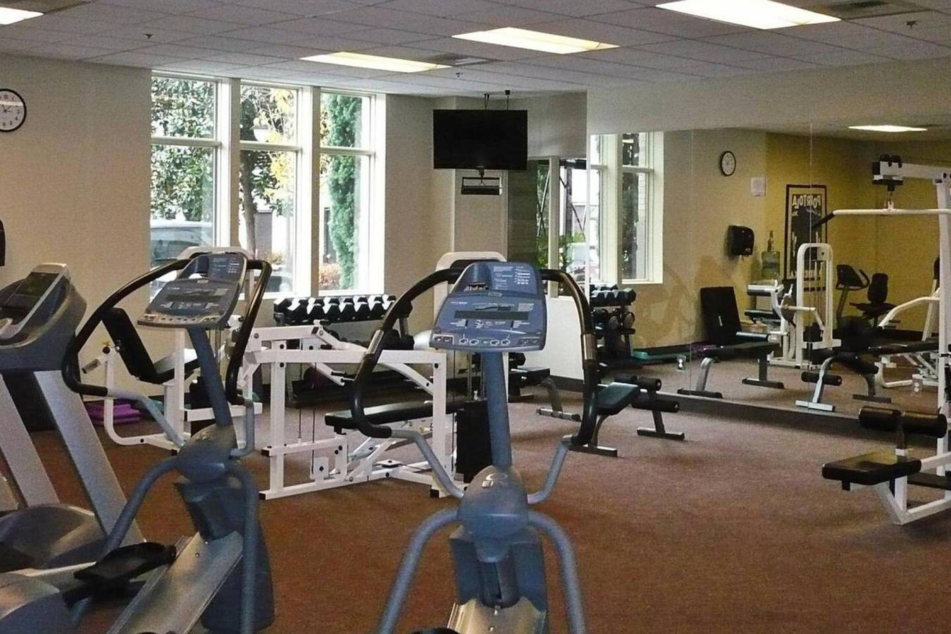 Entire apartment, Recently Upgraded 1Br Apt – Downtown Location in Portland, Multnomah County