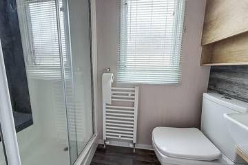 Static Caravan for 6 People in Waveney District, Suffolk, Photo 4