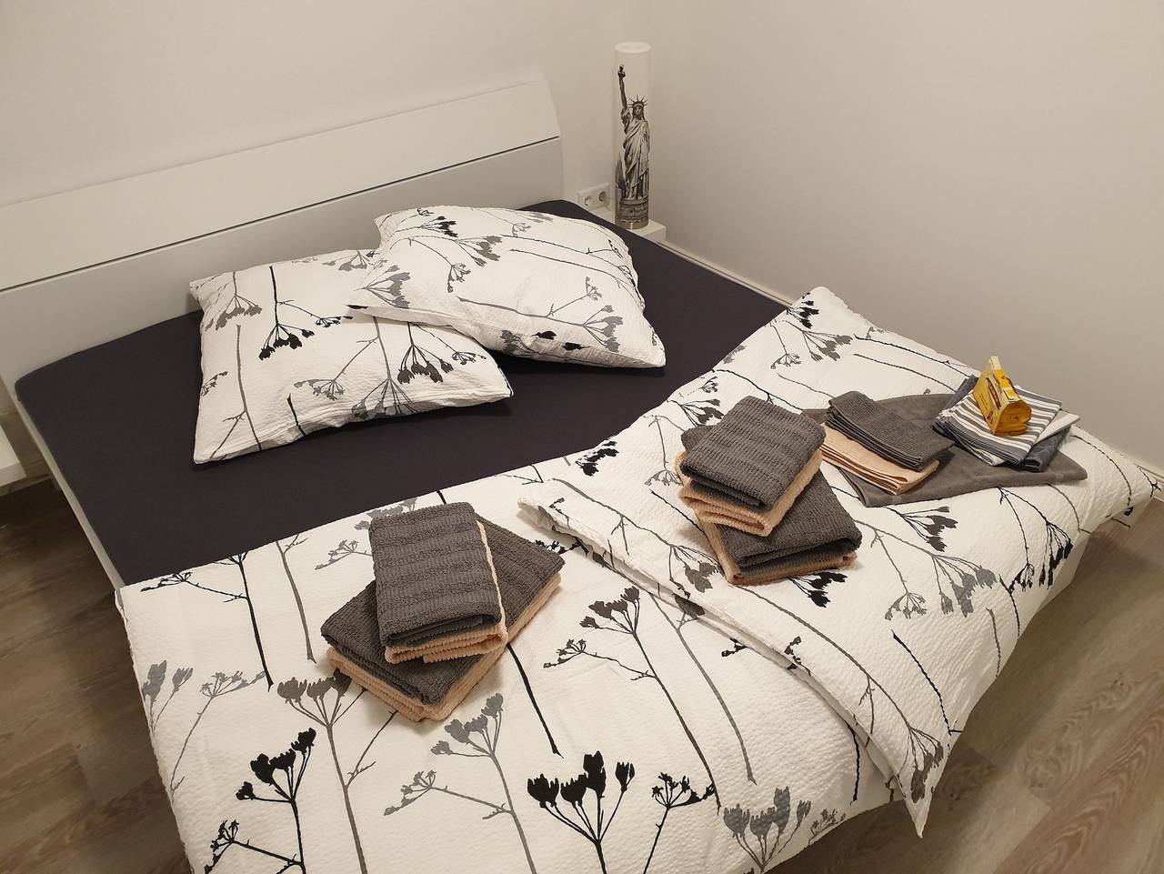 Ganze Ferienwohnung, Ferienwohnung Käpten Hook - Ferienwohnung Käpten Hook-2 Sz bis max. 4 Pers.+1 Baby in Peenemünde, Usedomer Norden