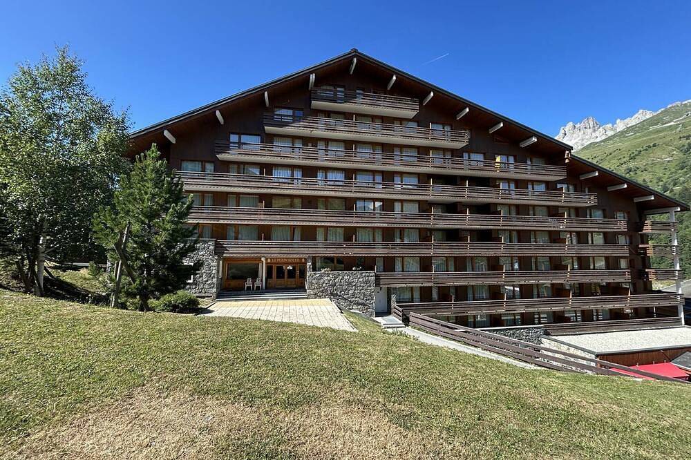 Entire apartment, Lovely 1Br apt with balcony near slopes and shops in Méribel in Méribel-Mottaret, Les Allues