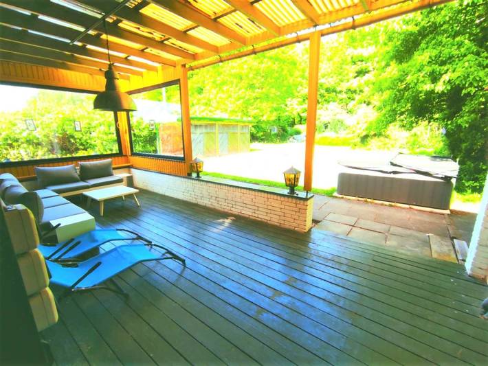 Bungalow für 5 Personen, mit Whirlpool und Terrasse sowie Garten und Sauna