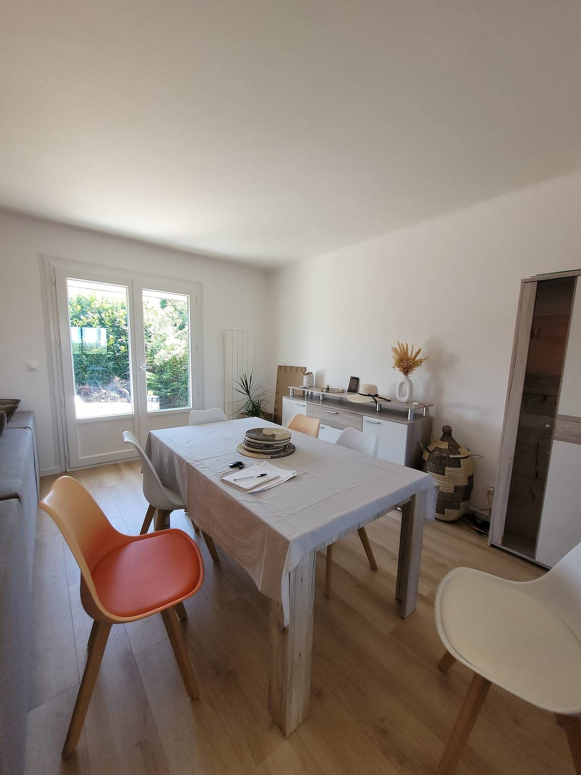 Maison Familiale « Kernevez » : Proche Mer, vue dégagée à l'étage, Terrasse Privée et Jardin in Trébeurden, Côte de Granit Rose