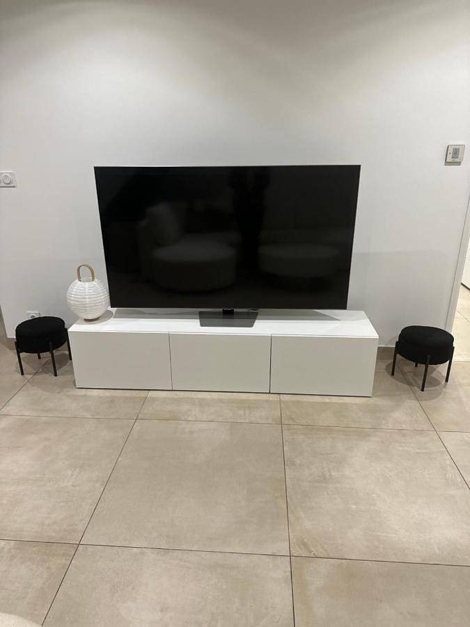 Location de vacances pour 5 personnes, avec balcon ainsi que piscine et jardin à Port-de-Bouc - 2