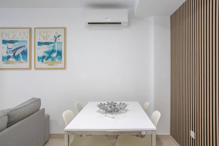 Apartamento entero, Apartamento vacacional 'Brisa A. Apto En El Médano' con wifi y aire acondicionado in Playa el Médano, Granadilla de Abona