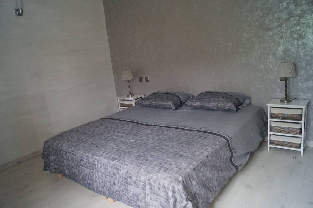 Le Grand Gîte du Plateau ( 12 personnes ) in Usclades-et-Rieutord, Parc naturel régional des Monts d'Ardèche
