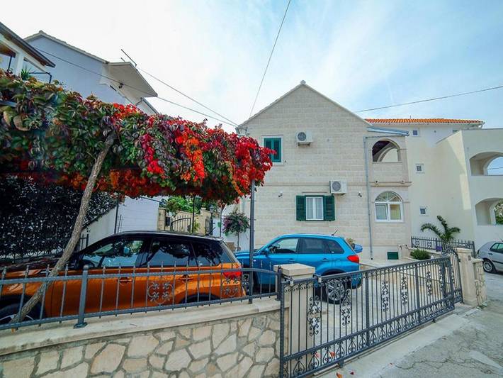 Appartement entier, Appartement de vacances pour 4 personnes avec balcon in Supetar, Brac