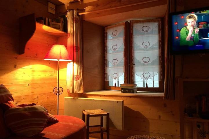 Unabhängiges Chalet des Charakters der Nähe der Pisten in Hauteluce, Albertville und Umgebung