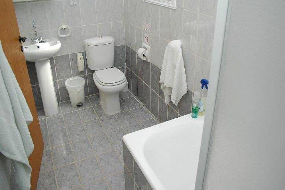 Villa Rental in Paphos with panoramic sea views,private pool,hot tub,wifi,Uk tv in Yeroskipou, South Cyprus